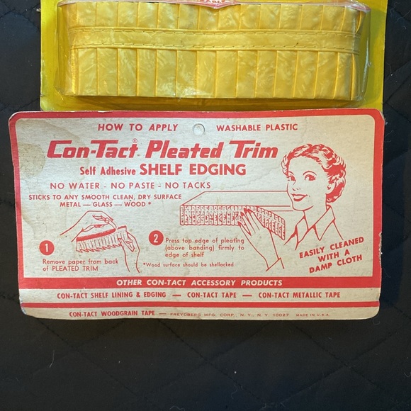 Vintage Con-Tact pleated trim from the 1960’s - Picture 2 of 3